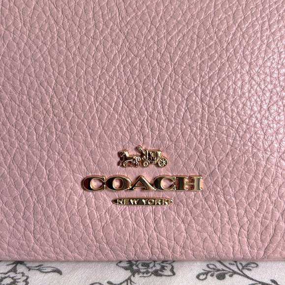 Coach Nora Kisslock Crossbody Pink - Picture 2 of 9